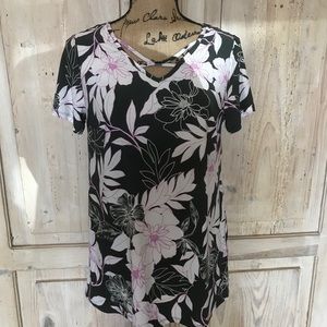 ROZ & ALI FASHION TOP 🖤